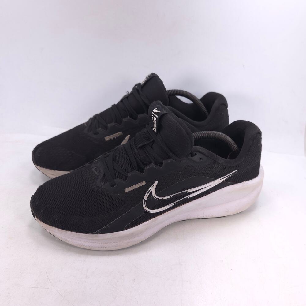 Nike Downshifter 13 Athletic Running Shoe Mens Size 9.5 FD6454-001 Black White